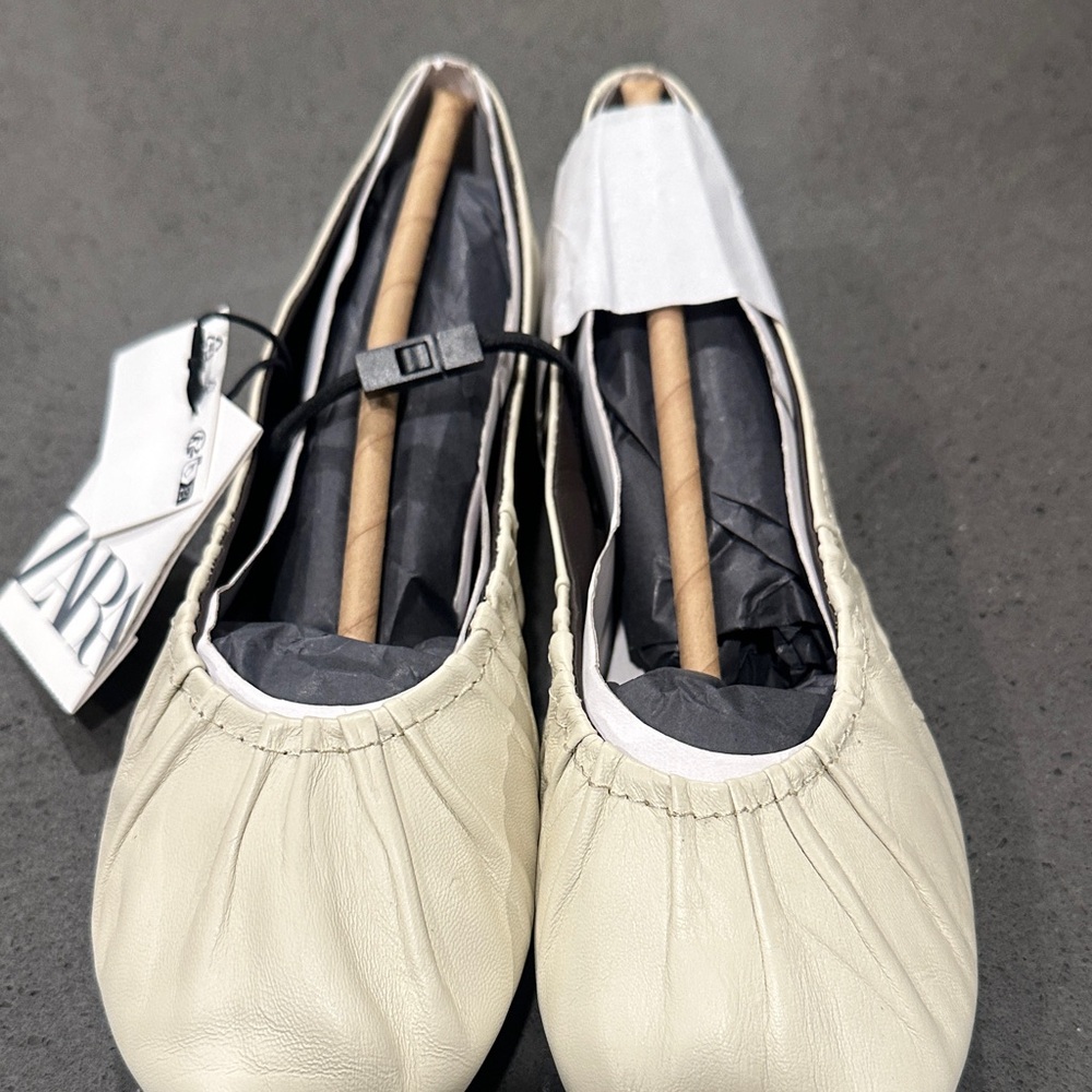 Zara Cream Ruched Leather Ballet Flats